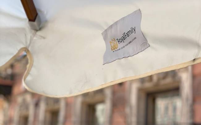 Профeссиональный зонт MAESTRO DOUBLE 300 квадратный