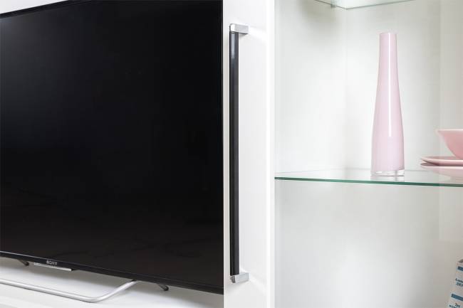 Два комода для аппаратуры с полками и пенал со стеклом Валенсия цвет белый шагрень Два комода для аппаратуры с полками и пенал со стеклом Валенсия цвет белый шагрень