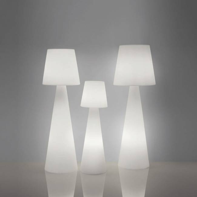 Торшер пластиковый уличный Pivot XL Lighting OUT белый Ø700х2100 мм Торшер пластиковый уличный Pivot XL Lighting OUT белый Ø700х2100 мм