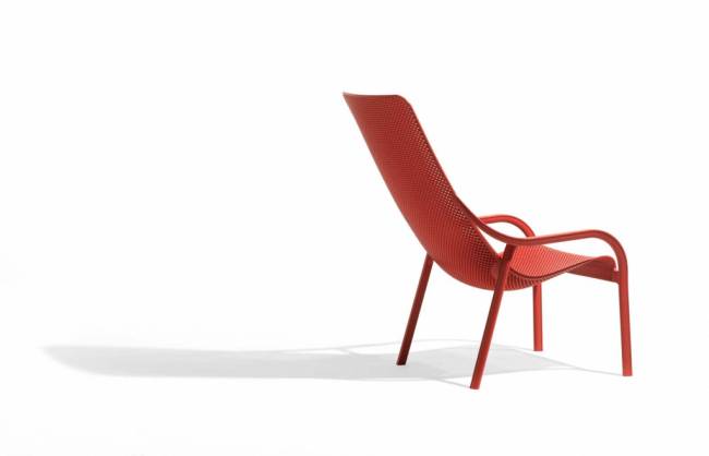 Лаунж-кресло пластиковое Net Lounge коралловый 615х900х990 мм
